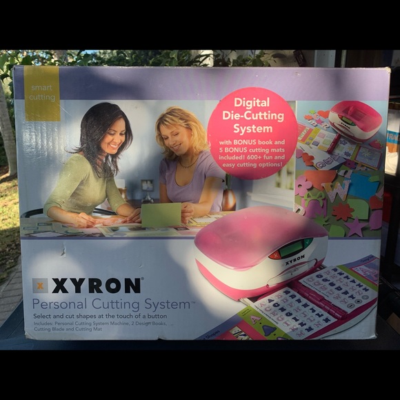 XYRON PERSONAL CUTTING SYSTEM-2 DESIGN BOOKS-INSTRUCTIONS, POWER CORD W/ BOX - Picture 1 of 13